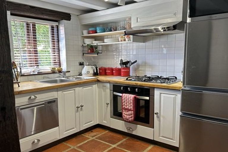 Photo of property in 1/6 Point Road, Monaco, Nelson, 7011