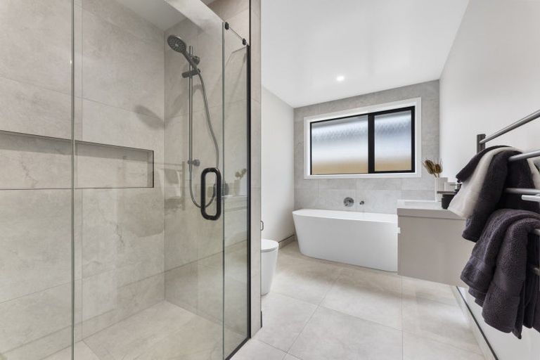 Photo of property in 28 East Street, Terrace End, Palmerston North, 4410