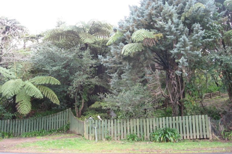 Photo of property in 14 Ocean Beach Road, Tairua, 3508