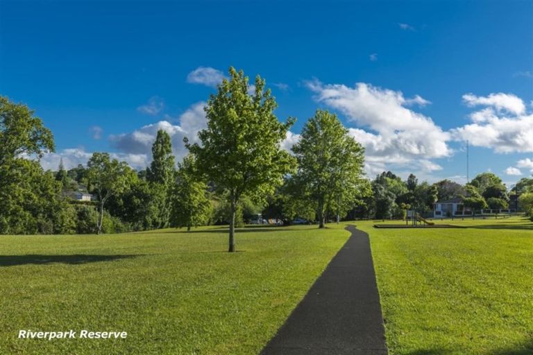 Photo of property in 84 Universal Drive, Henderson, Auckland, 0610