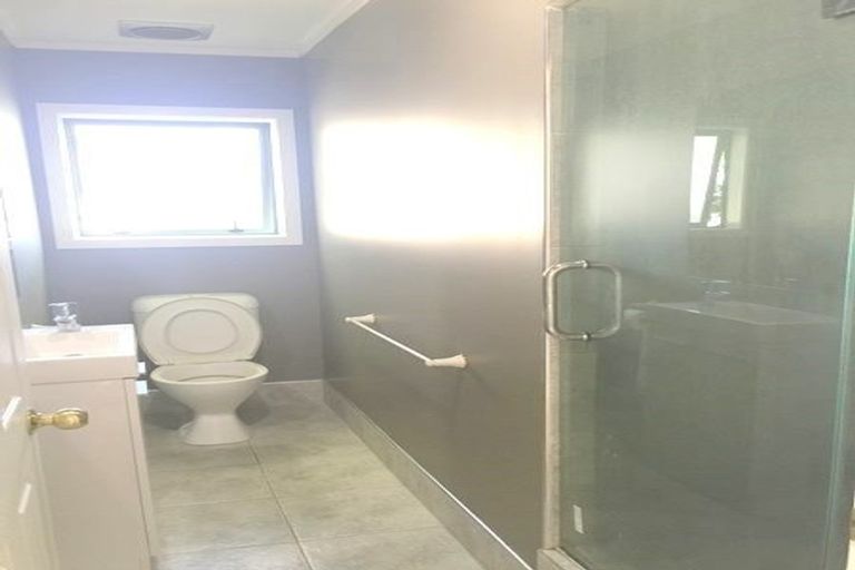 Photo of property in 4a Kennedy Avenue, Forrest Hill, Auckland, 0620