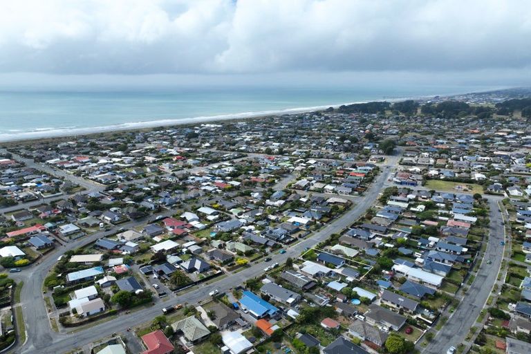 Photo of property in 109 Effingham Street, North New Brighton, Christchurch, 8083
