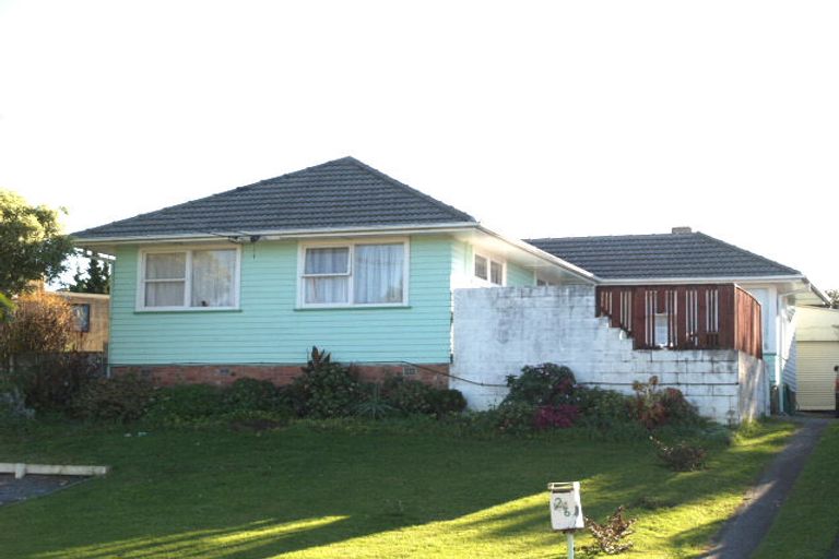 Photo of property in 26 Halswell Street, Mangere East, Auckland, 2024