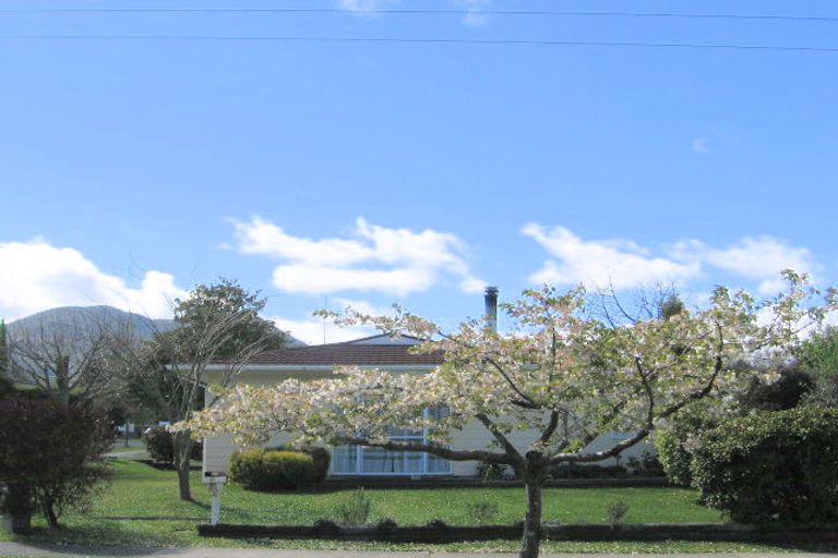 Photo of property in 48 Invergarry Road, Hilltop, Taupo, 3330