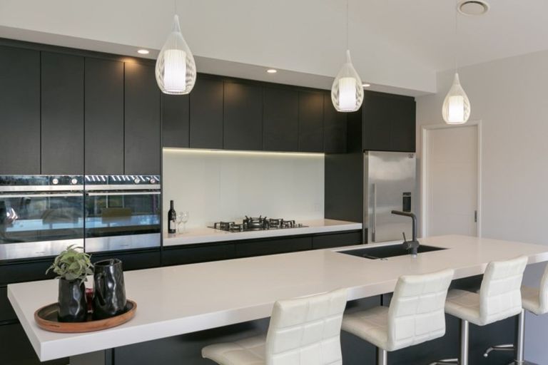 Photo of property in 36 Fernbrook Drive, Hurworth, New Plymouth, 4310