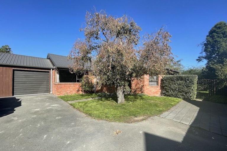 Photo of property in 2/61a Condell Avenue, Papanui, Christchurch, 8053