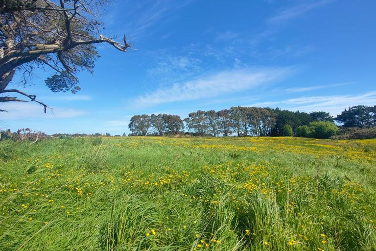 Photo of property in 22 Bay View Road, Woodend, Invercargill, 9877