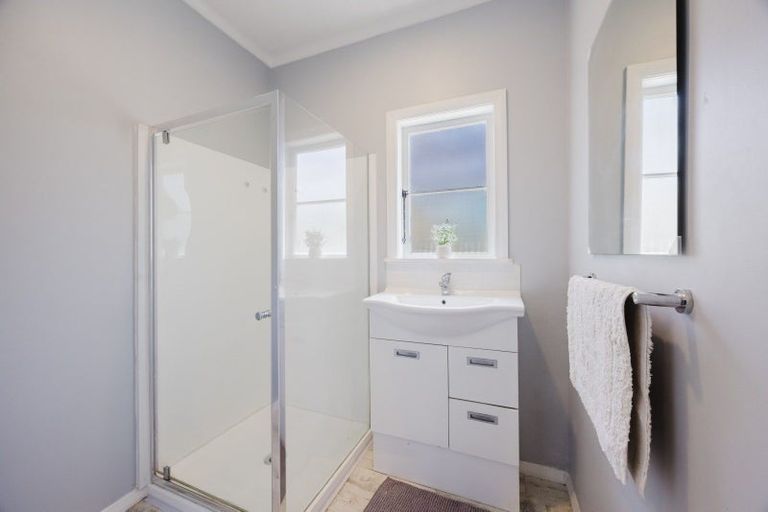 Photo of property in 2070 State Highway 2, Waipukurau, 4285