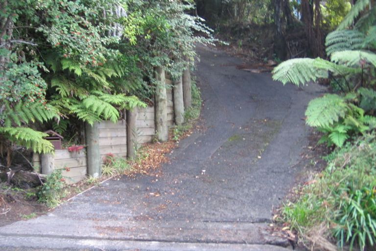 Photo of property in 20 Sylvan Valley Avenue, Titirangi, Auckland, 0604