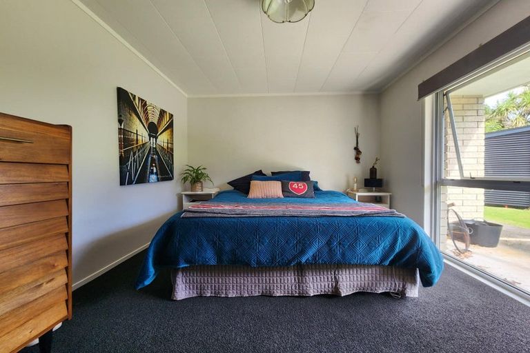 Photo of property in 1138 South Road, Oakura, 4314