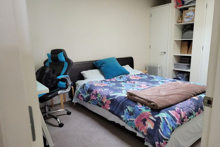 Photo of property in 1/25 Home Street, Mount Victoria, Wellington, 6011