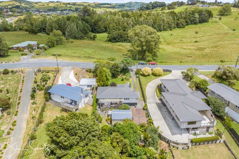 Photo of property in 45 Gorge Road, Maungaturoto, 0520