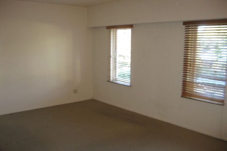 Photo of property in Samoa High Commission, 1 Wesley Road, Kelburn, Wellington, 6012