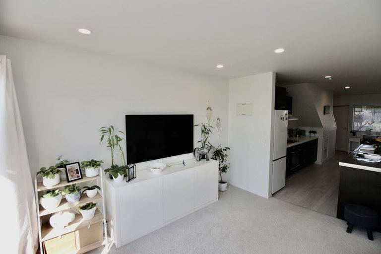 Photo of property in 27/1 Centennial Drive, Whitianga, 3510