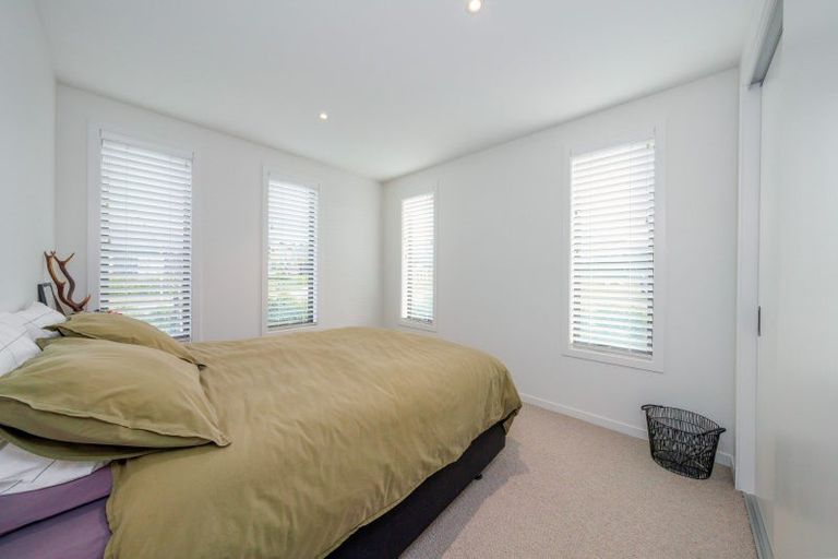 Photo of property in 64 Obelisk Street, Wanaka, 9305