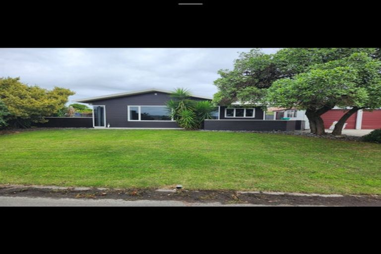 Photo of property in 35 Pukeko Place, Westshore, Napier, 4110