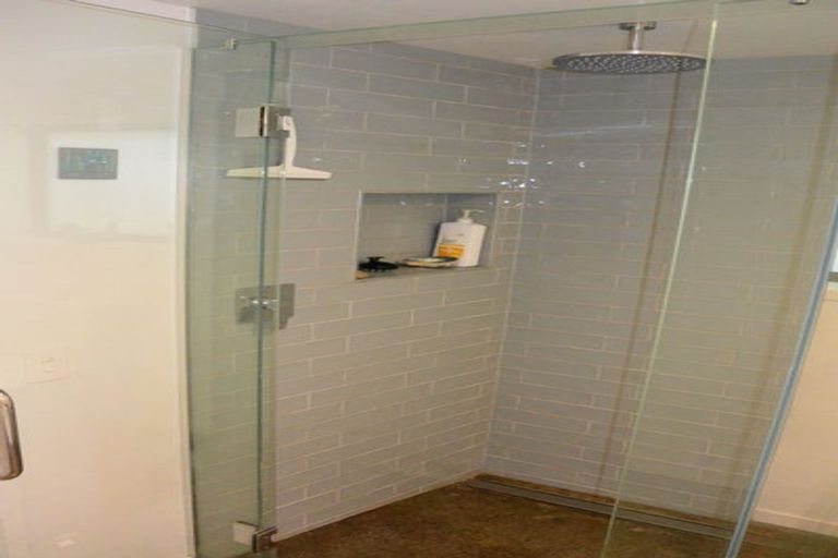 Photo of property in 325a Muritai Road, Eastbourne, Lower Hutt, 5013