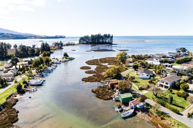 Photo of property in 32 Wharf Road, Riwaka, Motueka, 7198