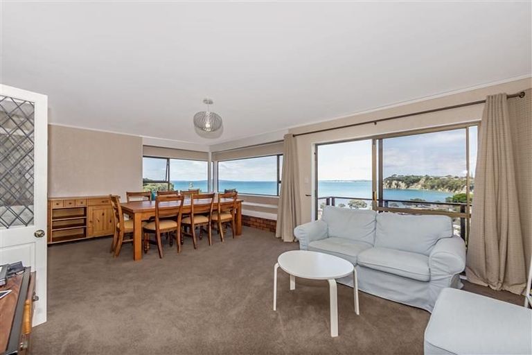 Photo of property in 20 Zita Avenue, Matakatia, Whangaparaoa, 0930
