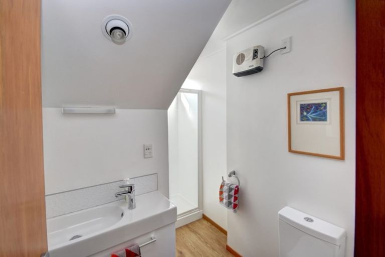 Photo of property in 18 Ribbonwood Close, Normanby, Dunedin, 9010