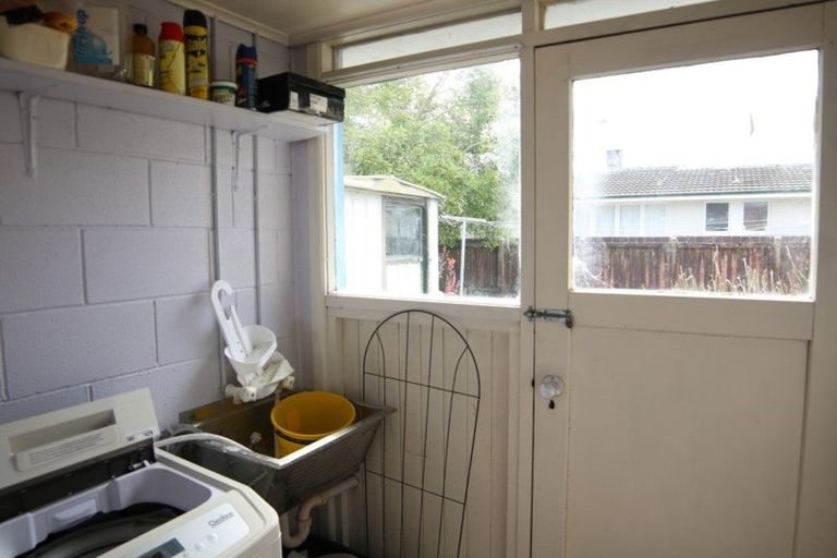 Photo of property in 8 Huia Street, Waiuku, 2123