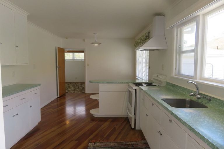 Photo of property in 1460 State Highway 50, Fernhill, Napier, 4183