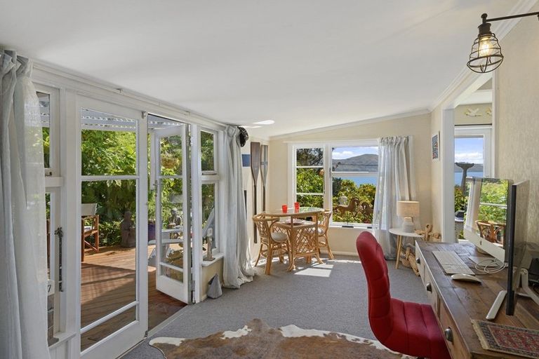 Photo of property in 17 Purau Avenue, Diamond Harbour, 8972