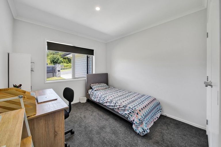 Photo of property in 23 Garrett Drive, Whalers Gate, New Plymouth, 4310