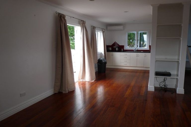 Photo of property in 376 Oaia Road, Muriwai, Waimauku, 0881