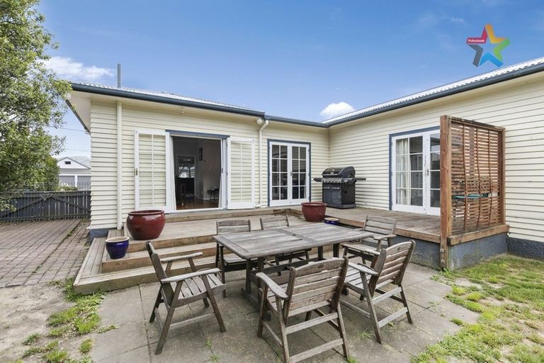 Photo of property in 11 Godley Street, Waterloo, Lower Hutt, 5011
