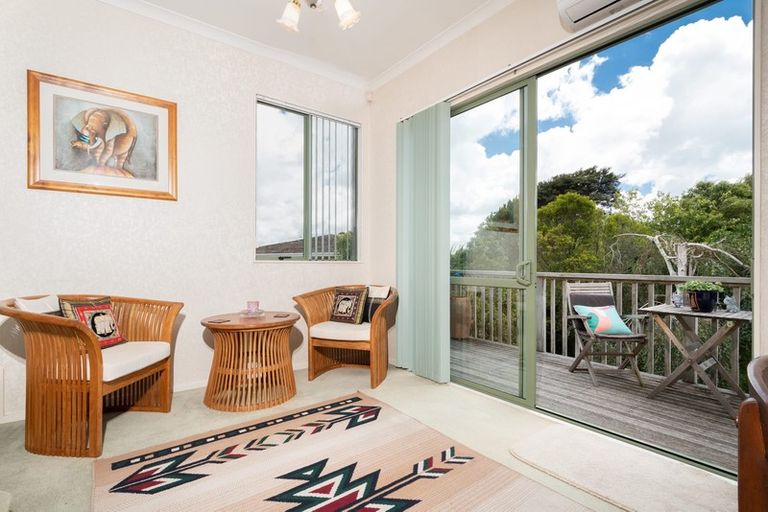 Photo of property in 25b Duncan Avenue, Te Atatu South, Auckland, 0610