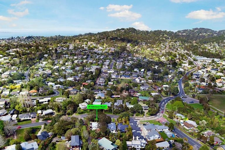 Photo of property in 39a Atkinson Road, Titirangi, Auckland, 0604