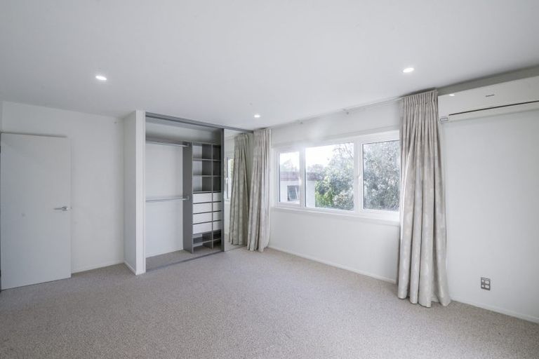 Photo of property in 1/16 Noall Street, Te Atatu Peninsula, Auckland, 0610