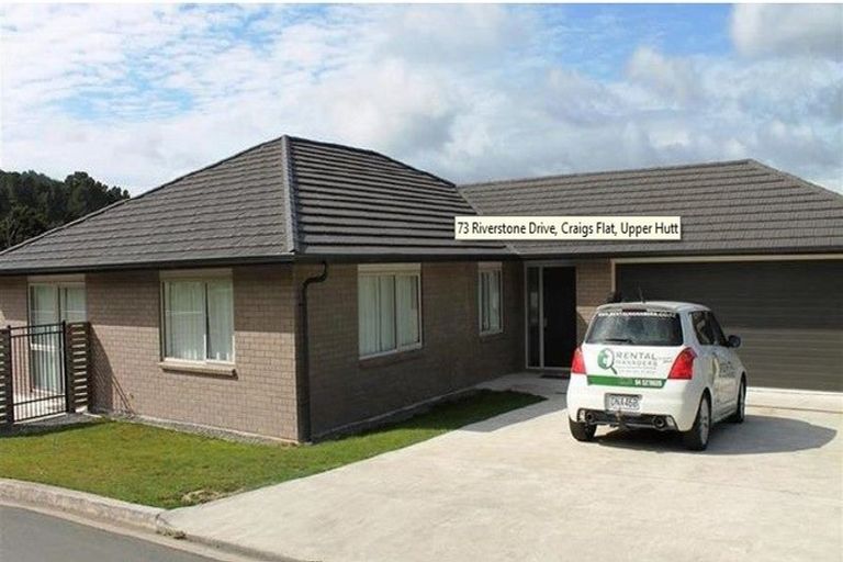 Photo of property in 73 Riverstone Drive, Riverstone Terraces, Upper Hutt, 5018