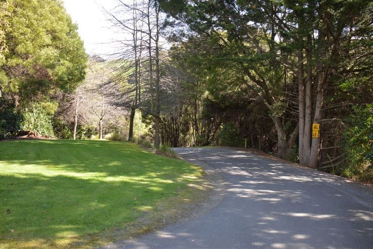 Photo of property in 6888j Christchurch Akaroa Road, Takamatua, 7581