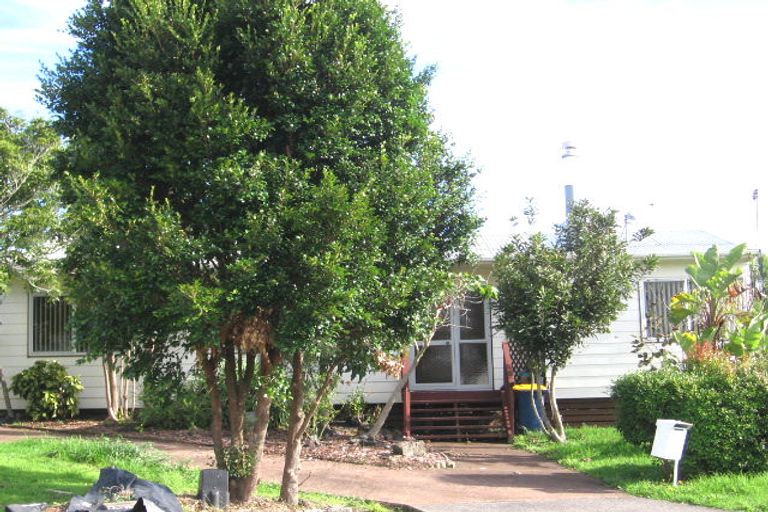 Photo of property in 11 Ohira Place, Henderson, Auckland, 0612