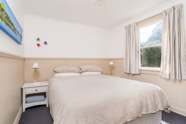 Photo of property in 33 Mihiwaka Road, Long Beach, Port Chalmers, 9081