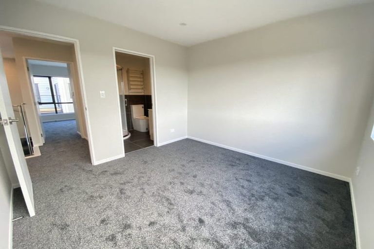 Photo of property in 3c Westall Road, New Lynn, Auckland, 0600