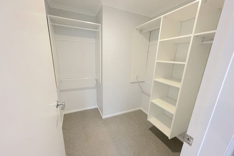 Photo of property in 74 Mackay Drive, Greenhithe, Auckland, 0632