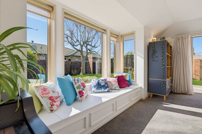 Photo of property in 33 Panckhurst Drive, Woodend, 7610