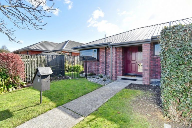 Photo of property in 8b Kingsbury Avenue, Rangiora, 7400