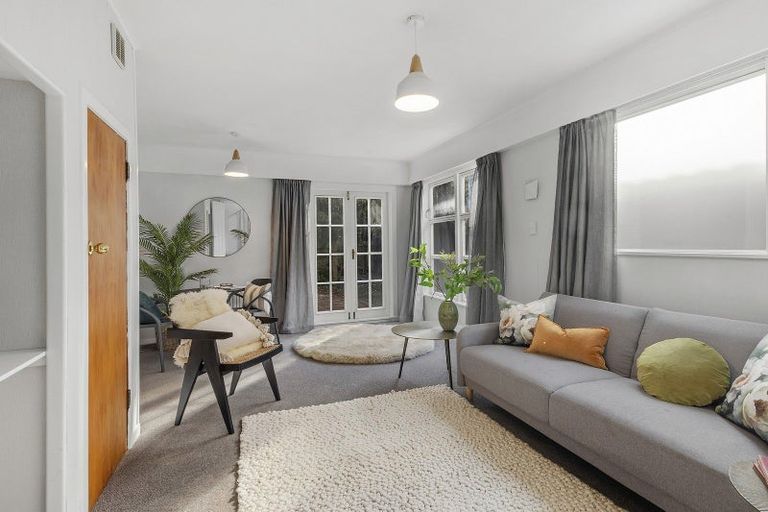 Photo of property in 8 Friend Street, Karori, Wellington, 6012