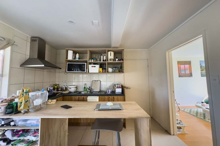 Photo of property in 32 Rosalind Road, Glenfield, Auckland, 0629