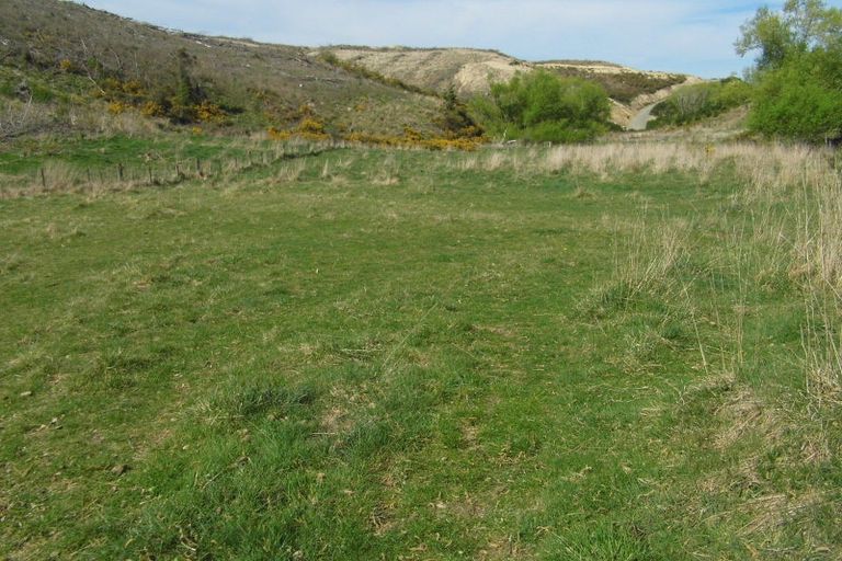 Photo of property in 350 Kowhatu Road, Waihaorunga, Waimate, 7977