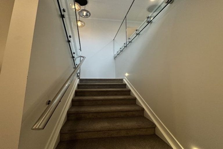 Photo of property in 17 Makenu Crescent, Wainui, 0992