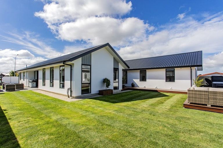 Photo of property in 173 Northbrook Road, Rangiora, 7400