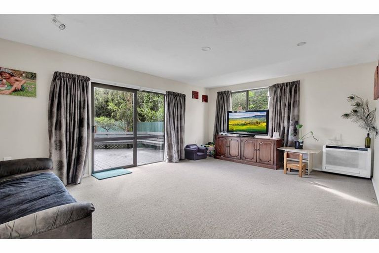 Photo of property in 11 Kowai Place, Amberley, 7410