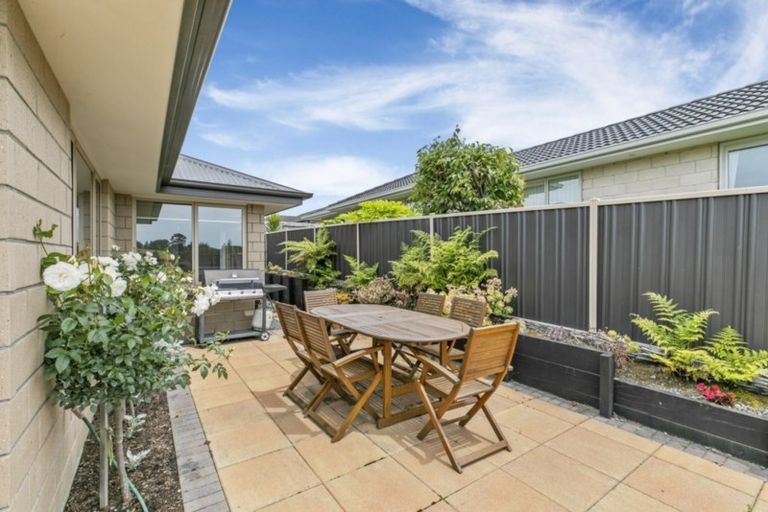 Photo of property in 39 Utopia Park Heights, Welcome Bay, Tauranga, 3112