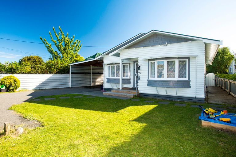 Photo of property in 96 Ormond Road, Whataupoko, Gisborne, 4010