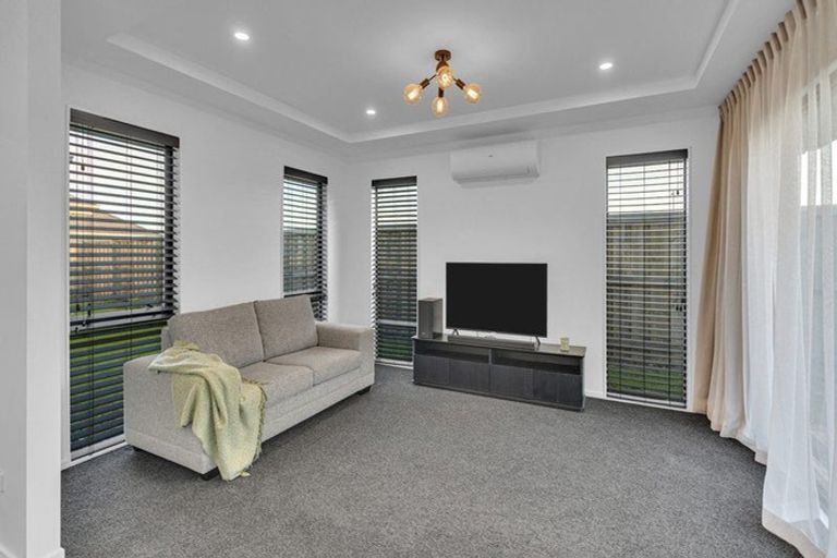 Photo of property in 40 Jean Batten Lane, Rolleston, 7615